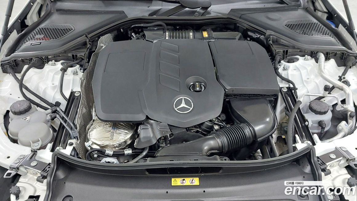 Mercedes-Benz E-Class 2024