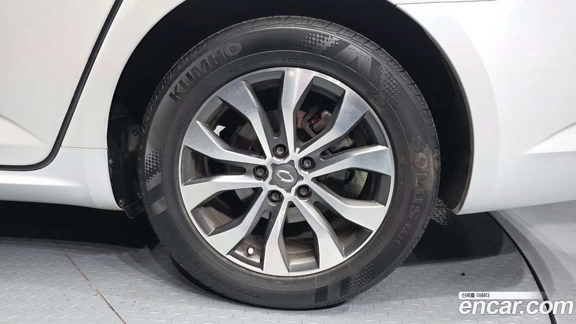 Renault-KoreaSamsung SM6 2023