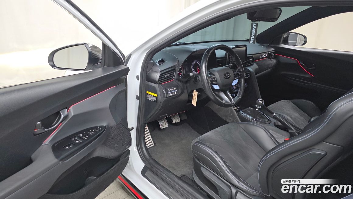 Hyundai Veloster 2020