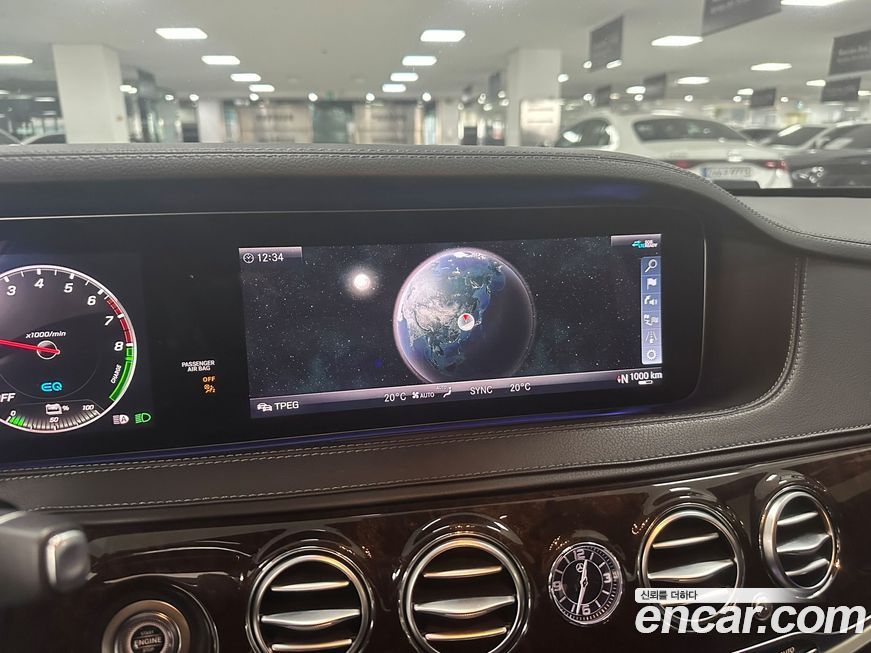 Mercedes-Benz S-Class 2020