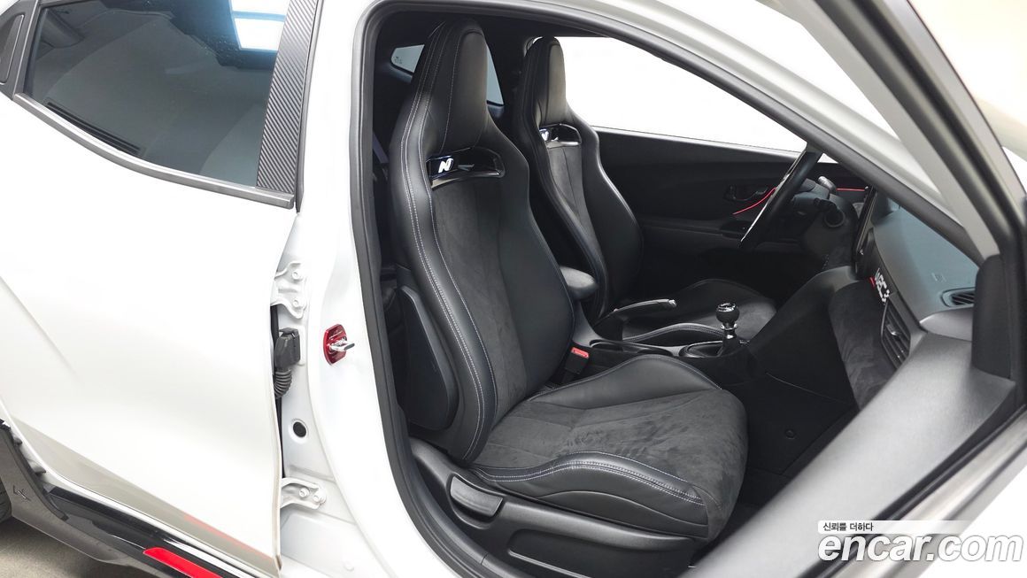 Hyundai Veloster 2020