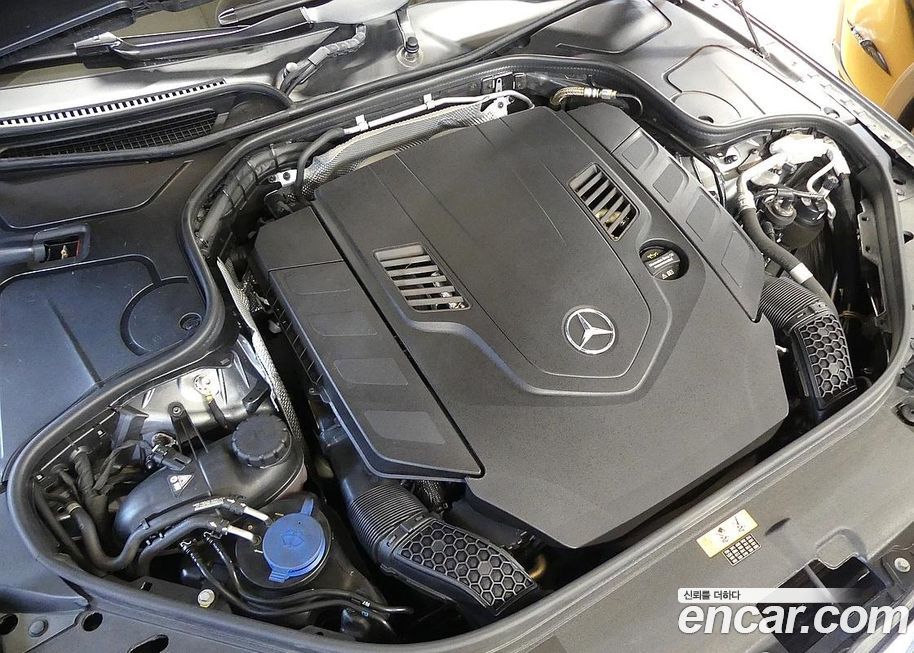 Mercedes-Benz S-Class 2020