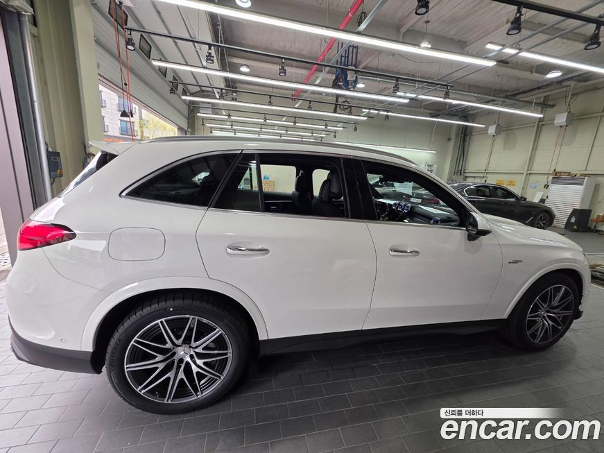 Mercedes-Benz GLC-Class 2026