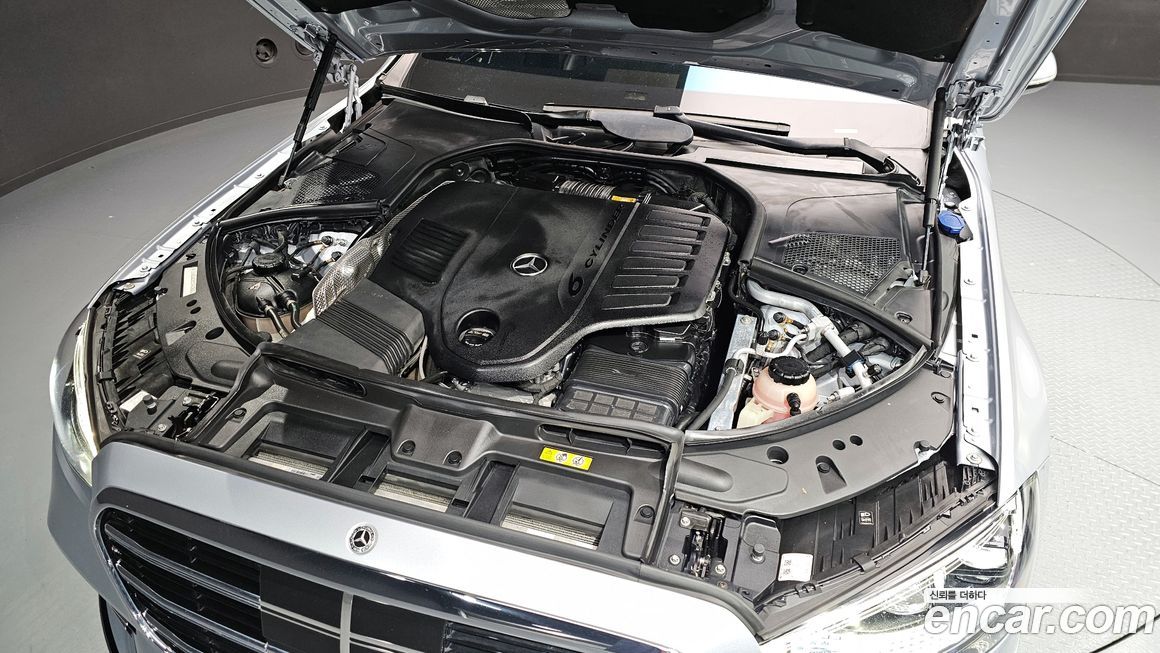Mercedes-Benz S-Class 2022