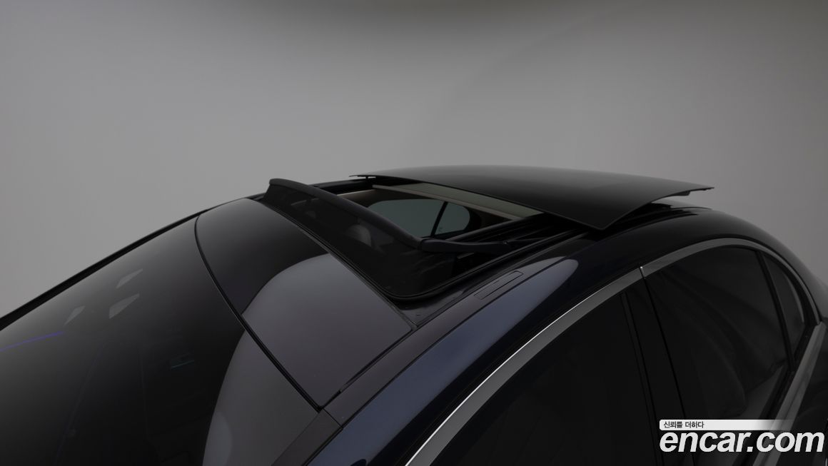 Mercedes-Benz E-Class 2025