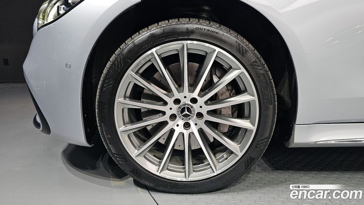 Mercedes-Benz S-Class 2022