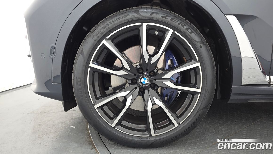 BMW X7 2022