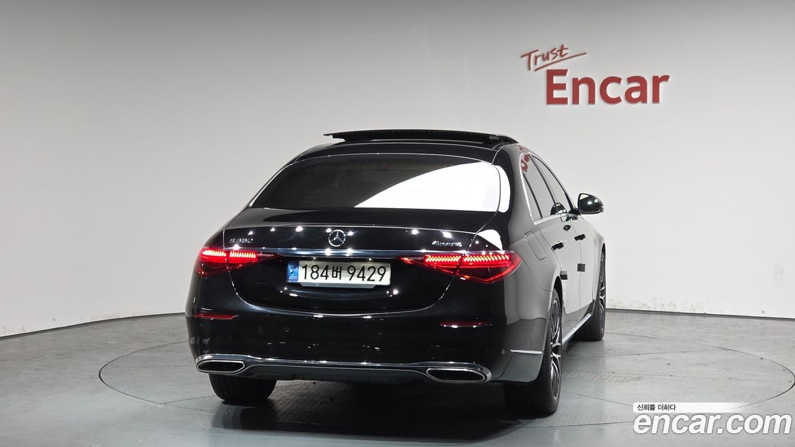 Mercedes-Benz S-Class 2022