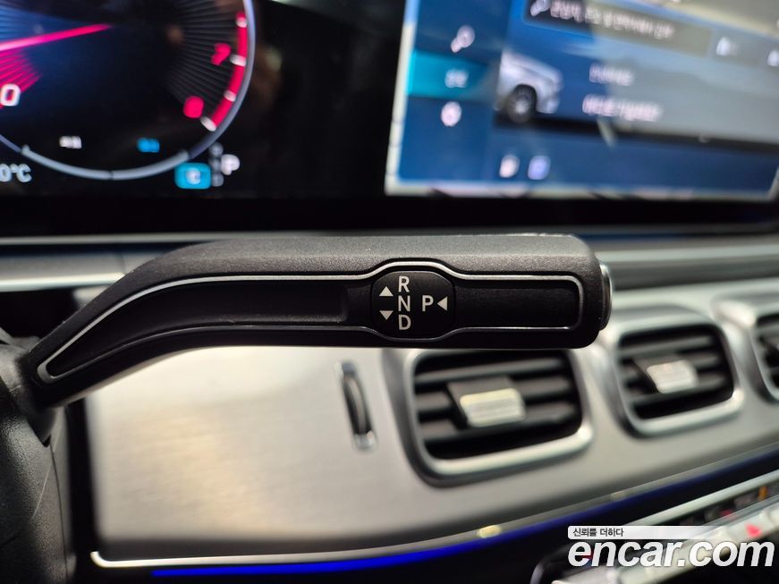 Mercedes-Benz GLE-Class 2025