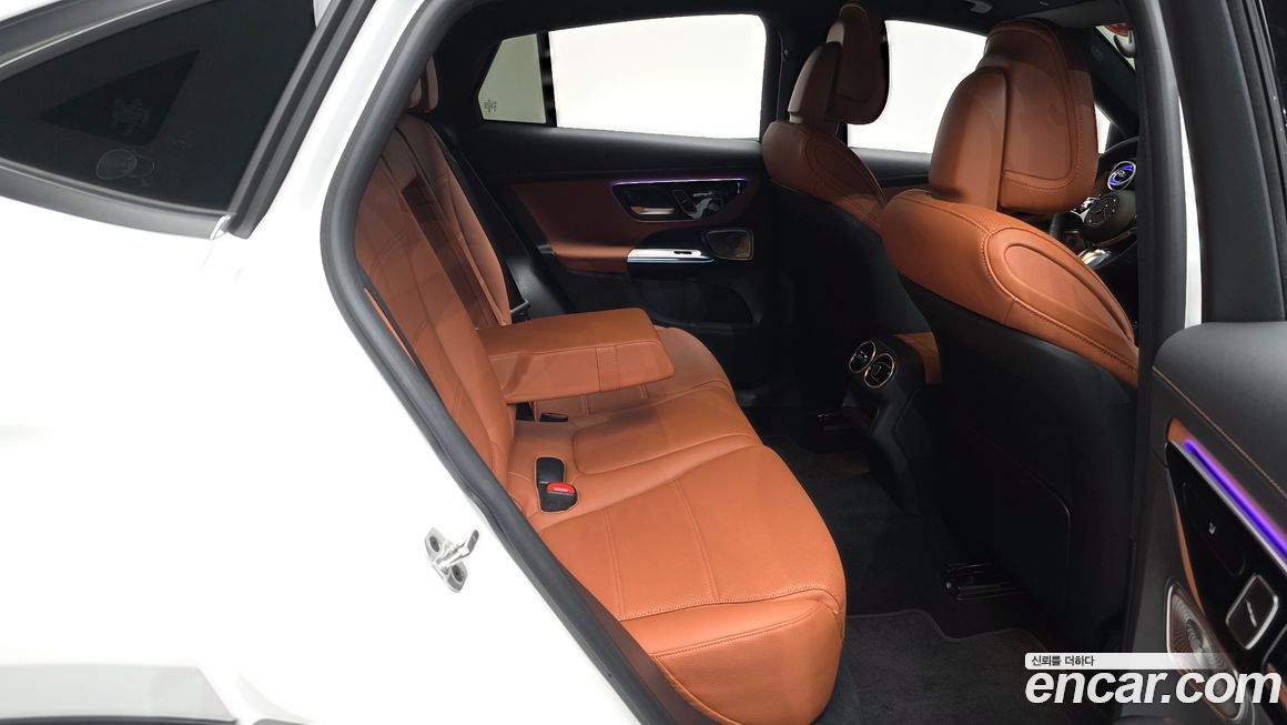 Mercedes-Benz GLC-Class 2025