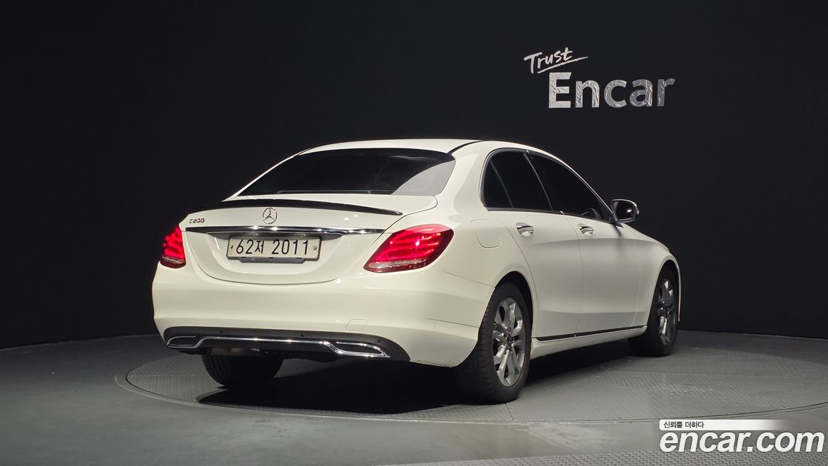 Mercedes-Benz C-Class 2017