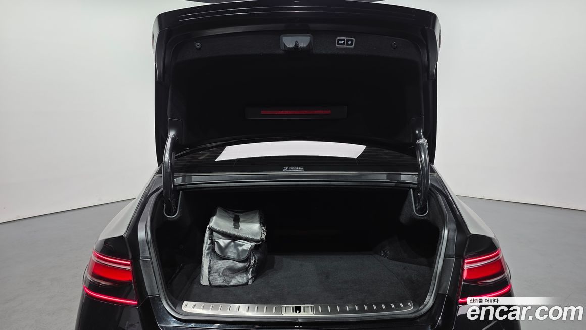 Genesis G90 2023