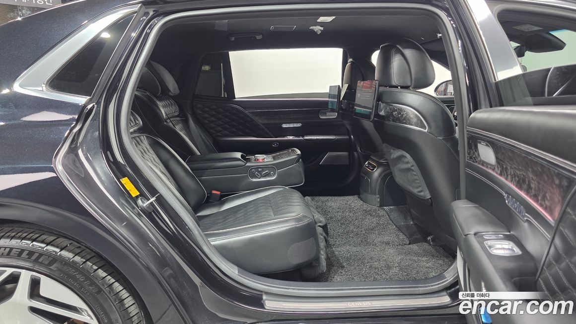 Genesis G90 2023