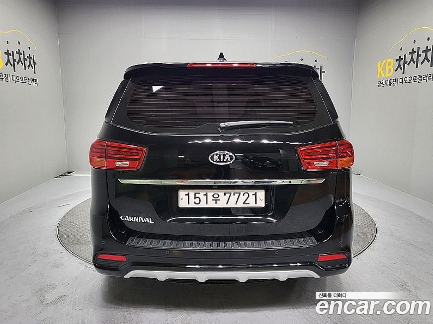 Kia Canival 2019