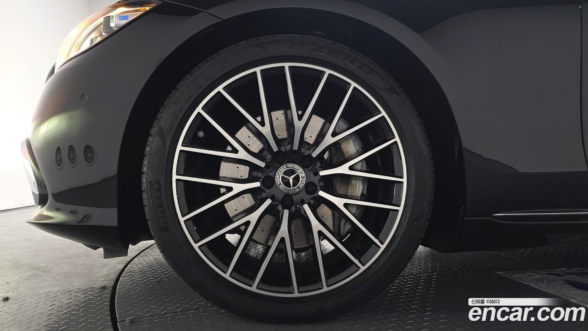 Mercedes-Benz S-Class 2022