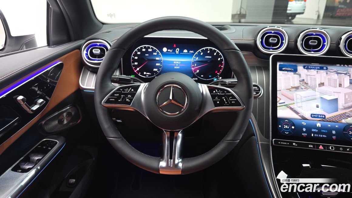 Mercedes-Benz GLC-Class 2025