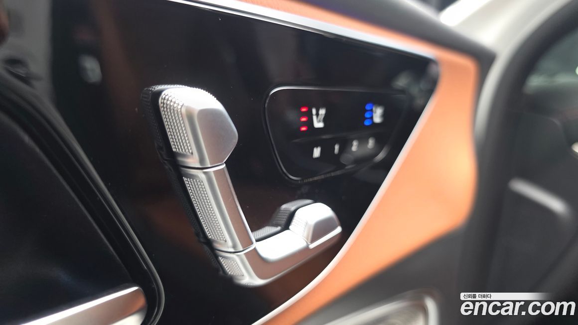 Mercedes-Benz GLC-Class 2025