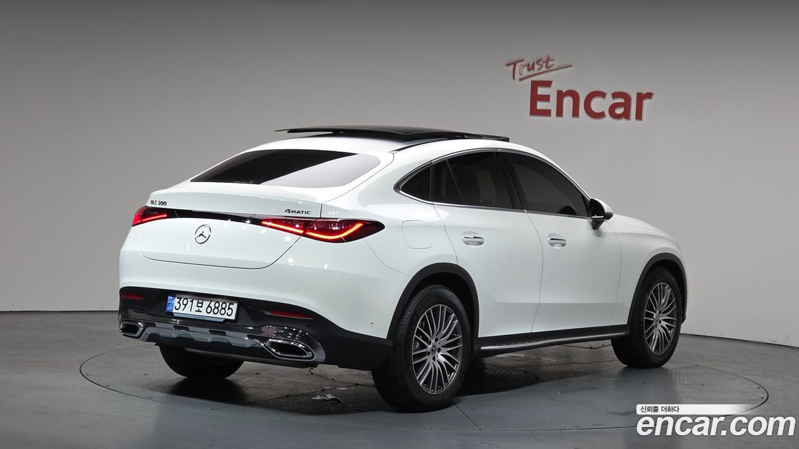 Mercedes-Benz GLC-Class 2025