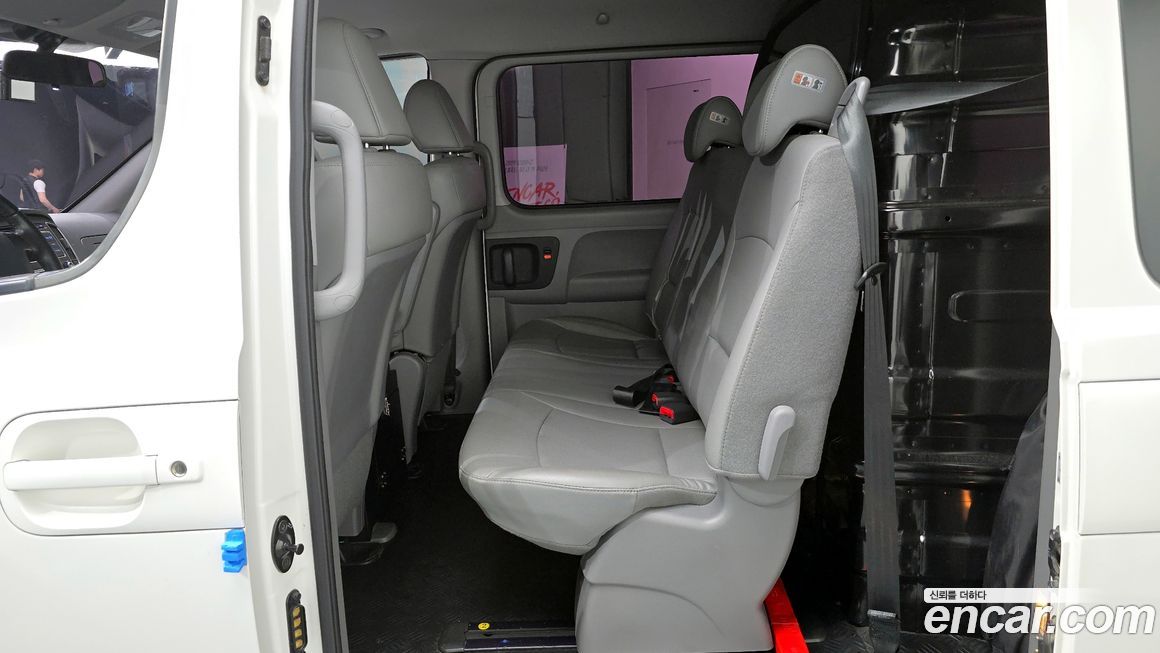 Hyundai Starex 2021