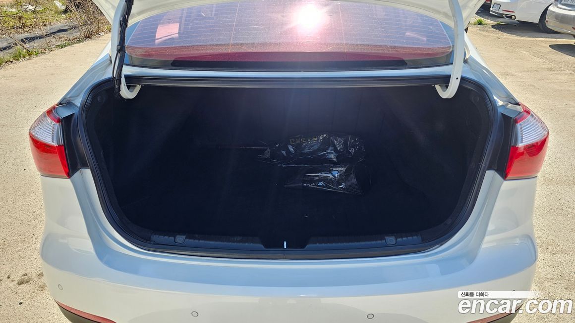Kia K3 2015