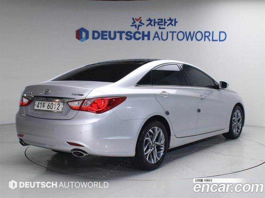 Hyundai Sonata 2010