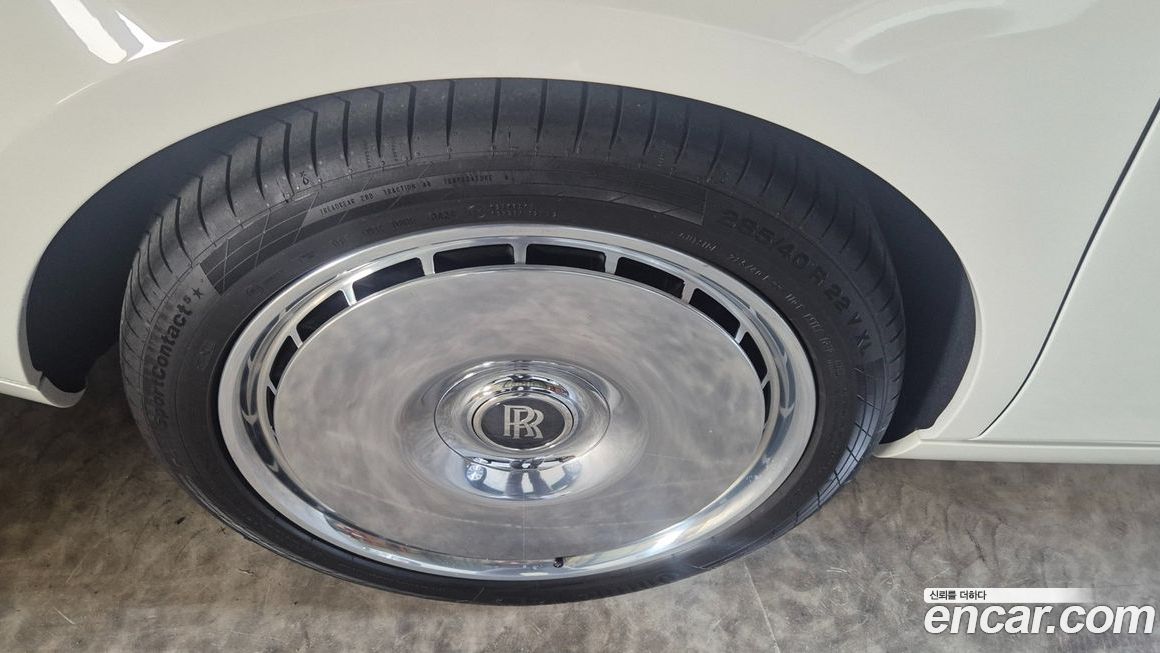 Rolls-Royce Phantom 2025