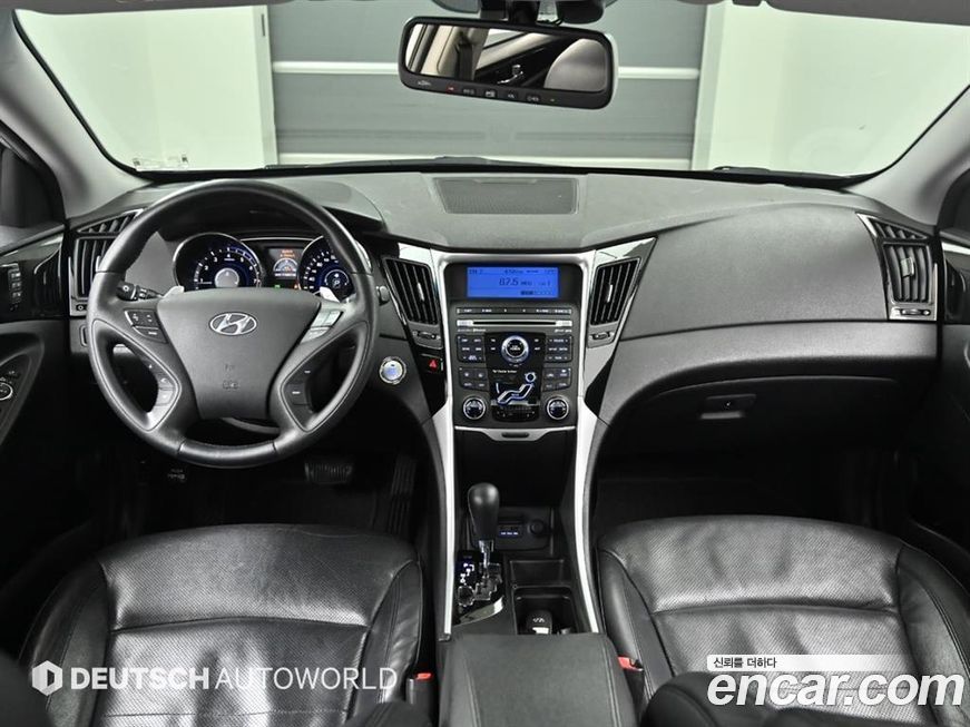 Hyundai Sonata 2010