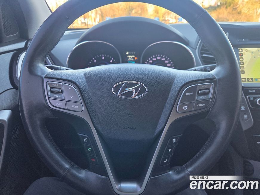 Hyundai Santafe 2015