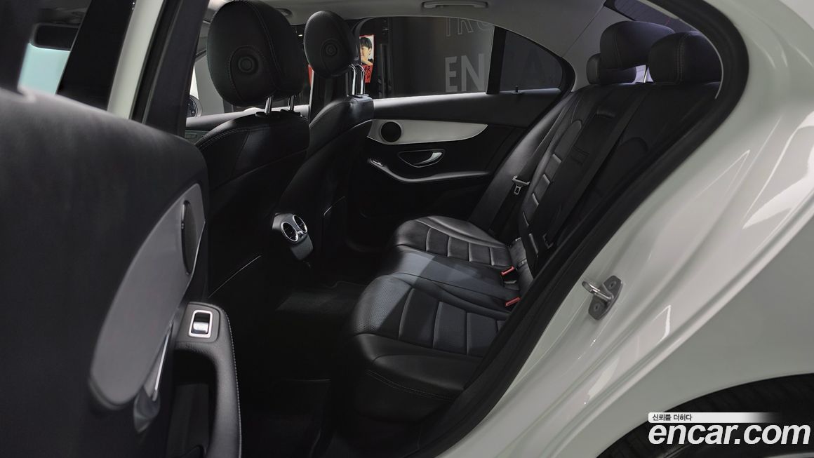 Mercedes-Benz C-Class 2018