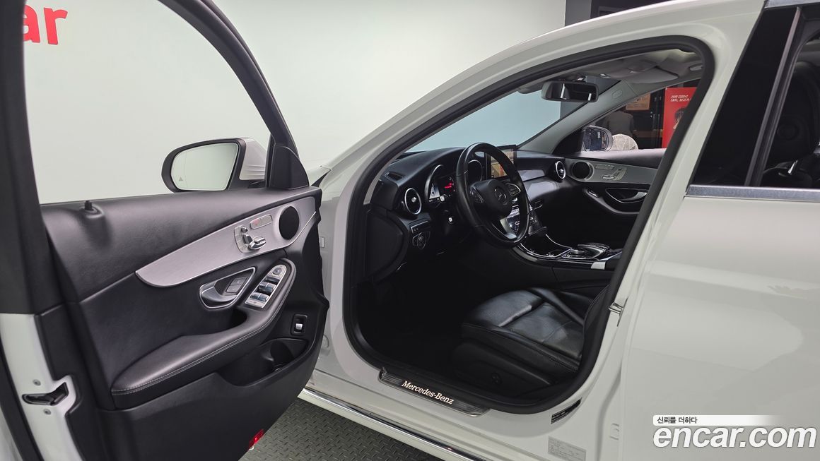 Mercedes-Benz C-Class 2018