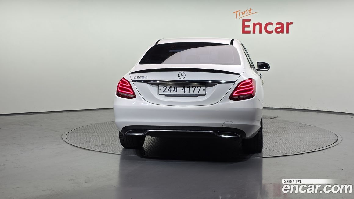 Mercedes-Benz C-Class 2018