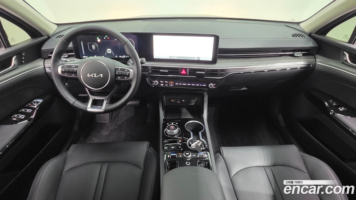 Kia K5 2025