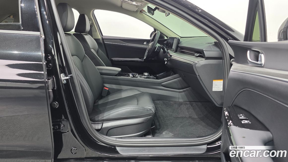 Kia K5 2025