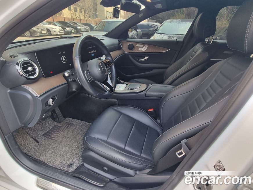 Mercedes-Benz E-Class 2021