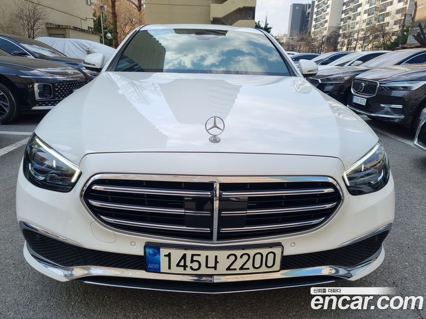 Mercedes-Benz E-Class 2021