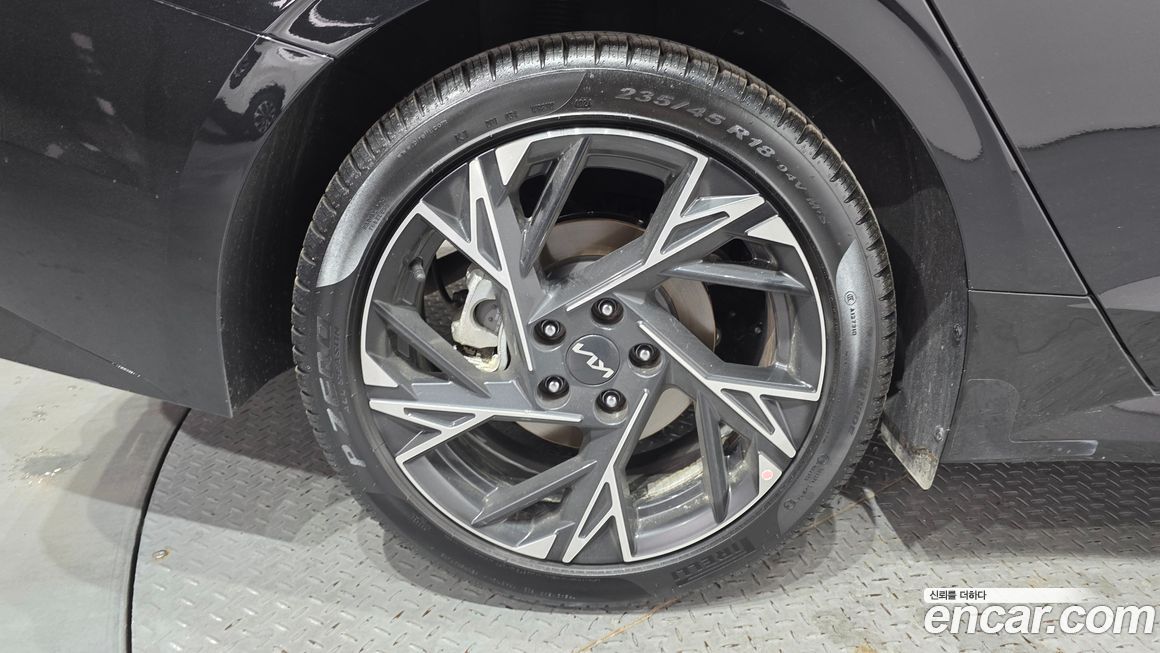Kia K5 2025
