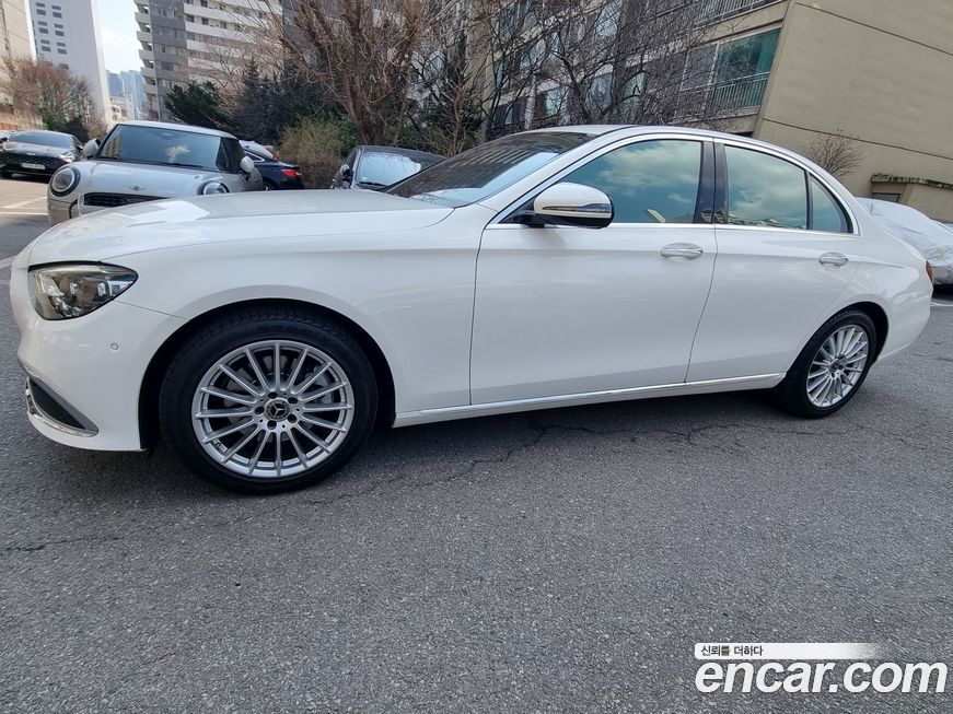 Mercedes-Benz E-Class 2021