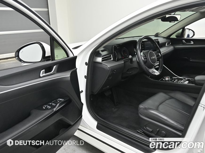 Kia K5 2023