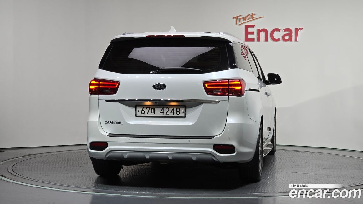 Kia Canival 2019