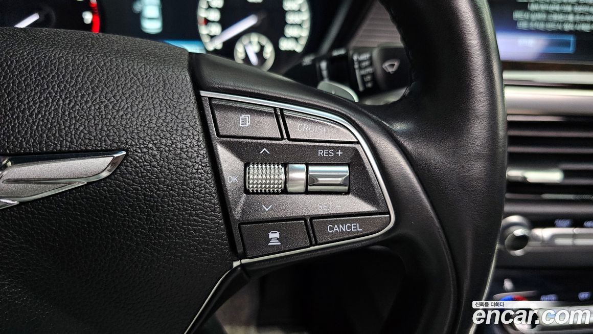 Genesis EQ900 2016