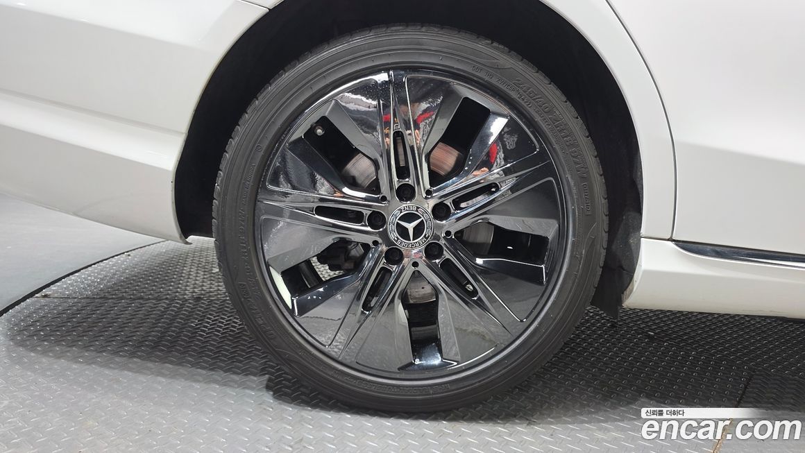 Mercedes-Benz C-Class 2019