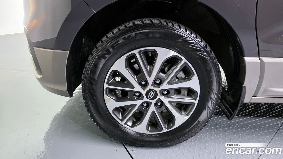 Hyundai Starex 2019