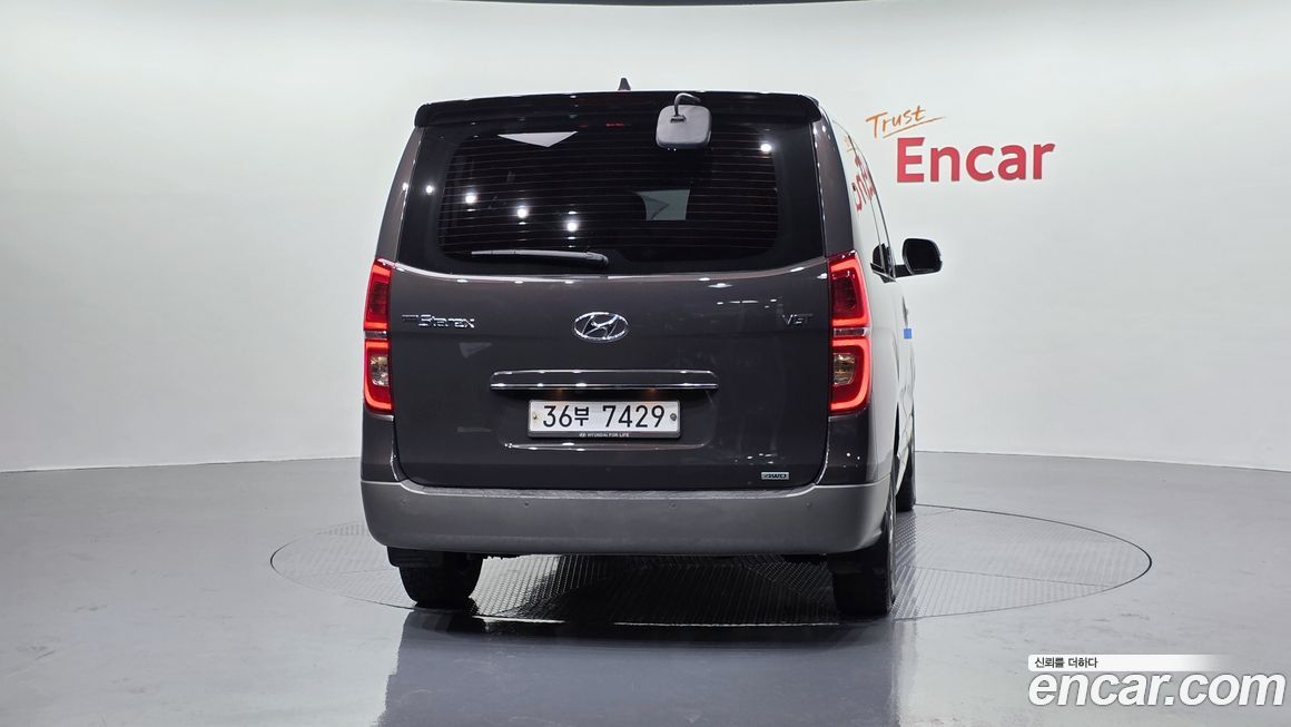 Hyundai Starex 2019
