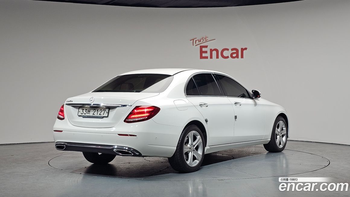 Mercedes-Benz E-Class 2017