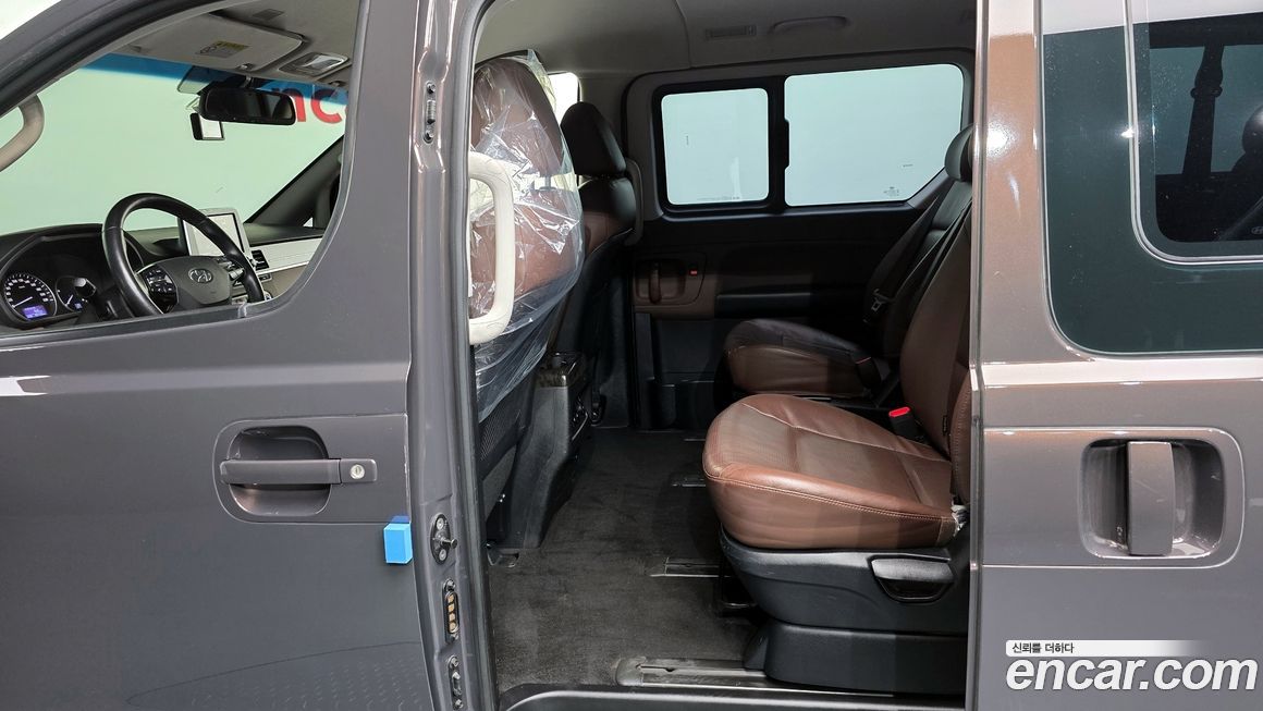 Hyundai Starex 2019