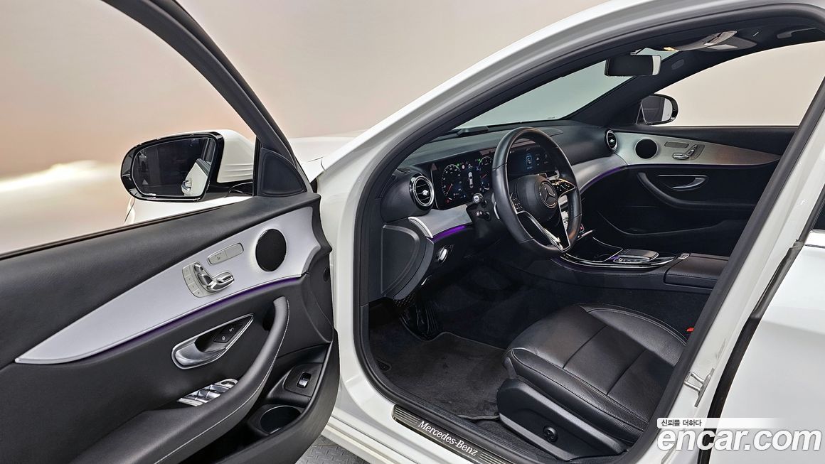 Mercedes-Benz E-Class 2021