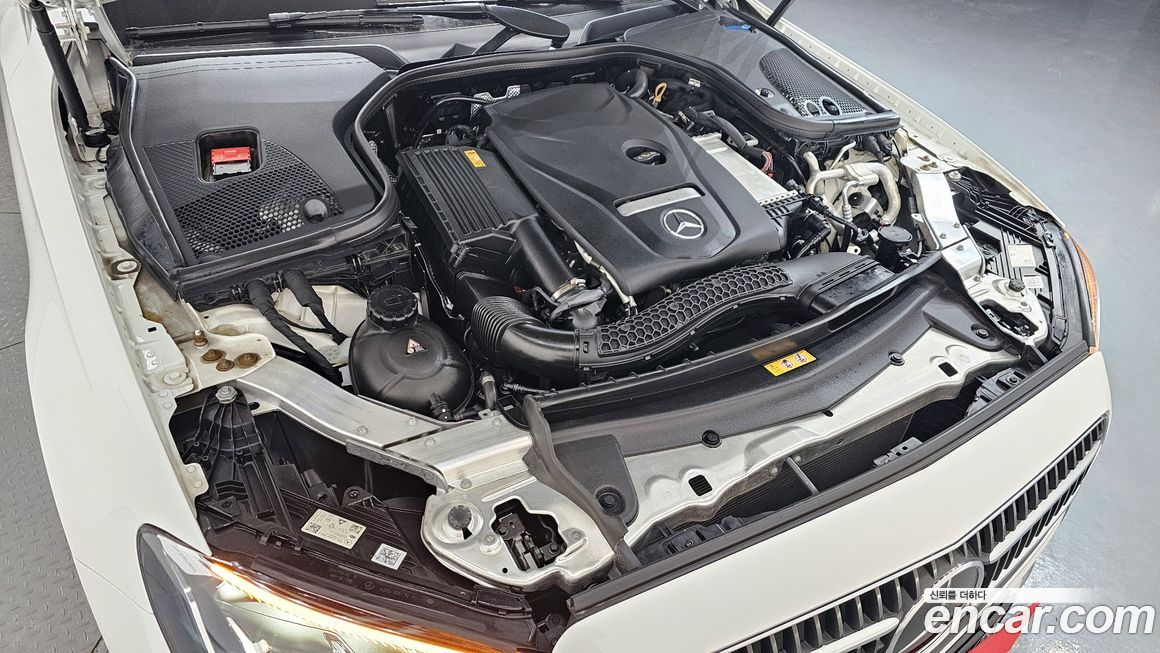 Mercedes-Benz E-Class 2021