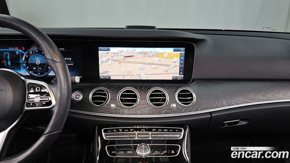 Mercedes-Benz E-Class 2019