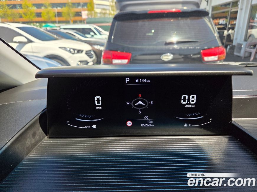 Hyundai Staria 2025