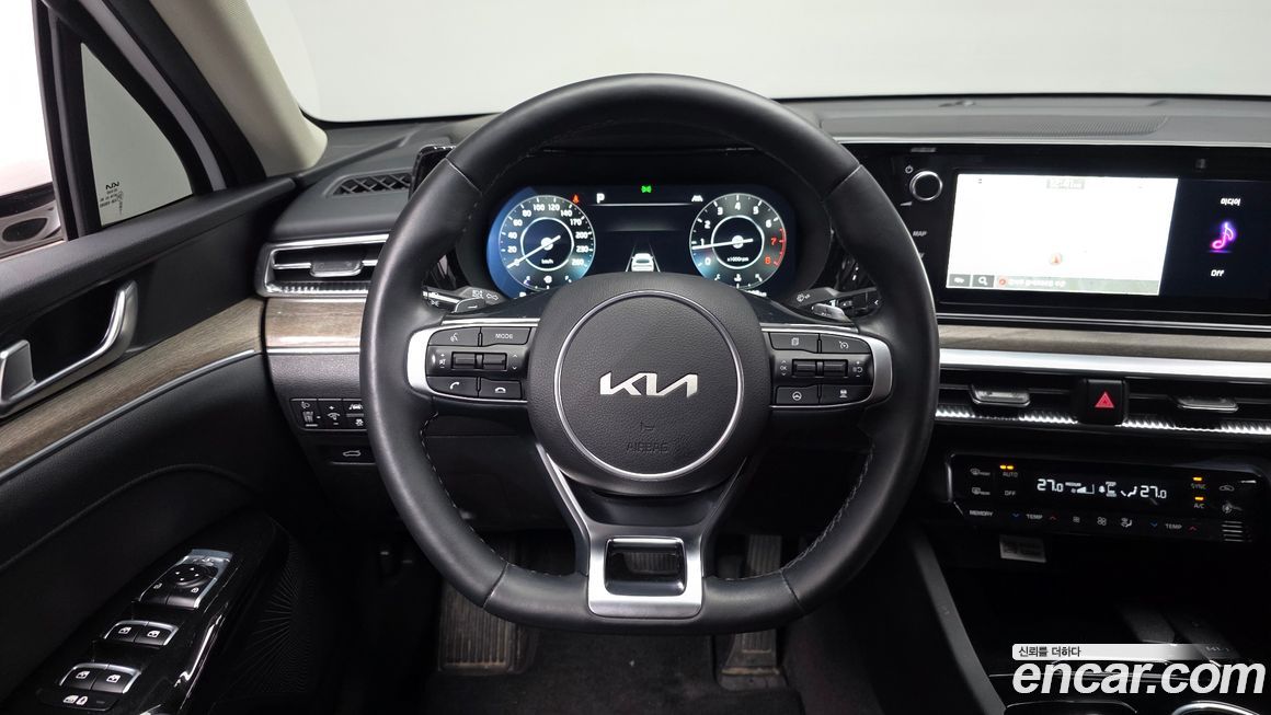 Kia K5 2023
